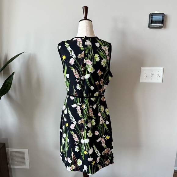 VICTORIA BECKHAM x TARGET Black English Floral Dress Sheath Crew Sleeveless - Picture 8 of 8